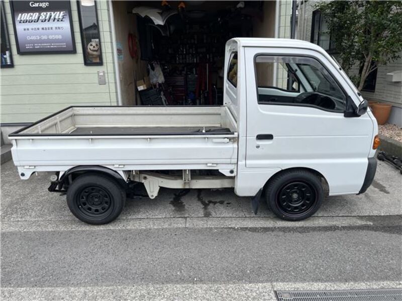 CARRY TRUCK