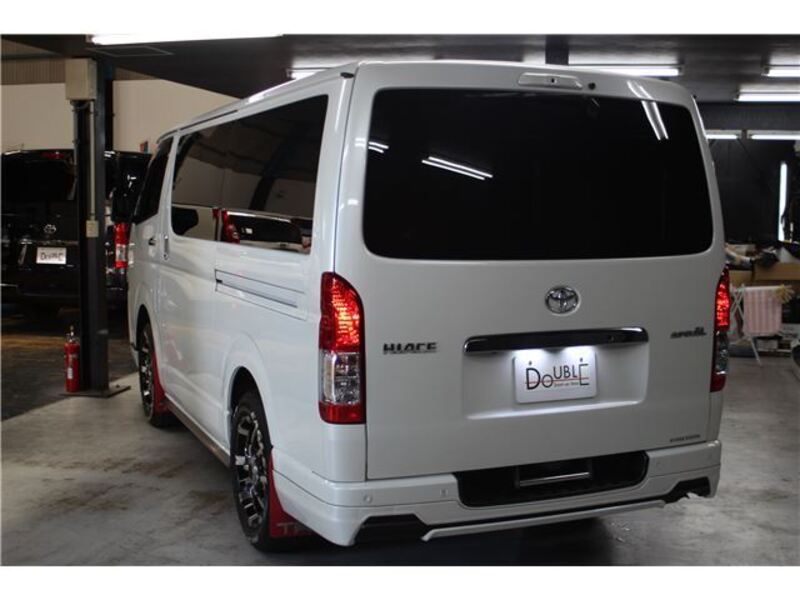 HIACE VAN