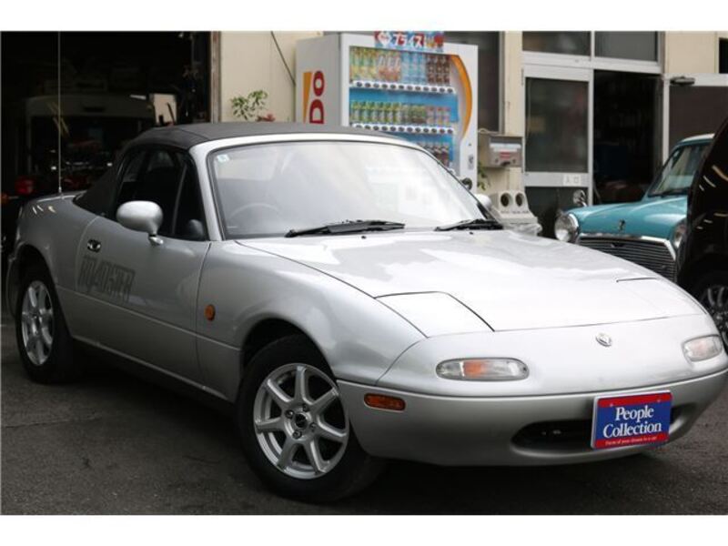 EUNOS ROADSTER