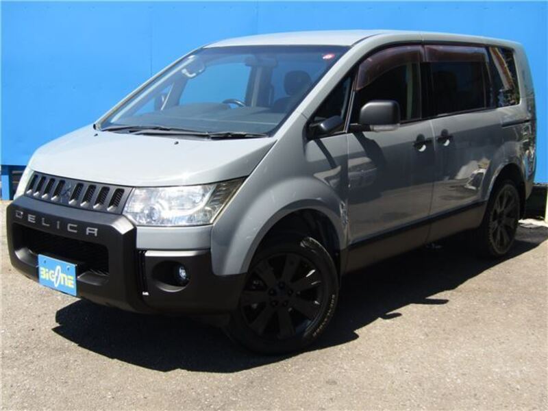 MITSUBISHI DELICA D5