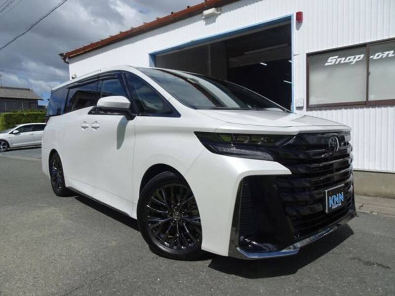 TOYOTA VELLFIRE