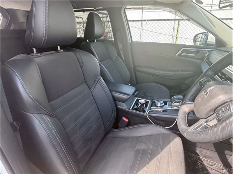 OUTLANDER PHEV
