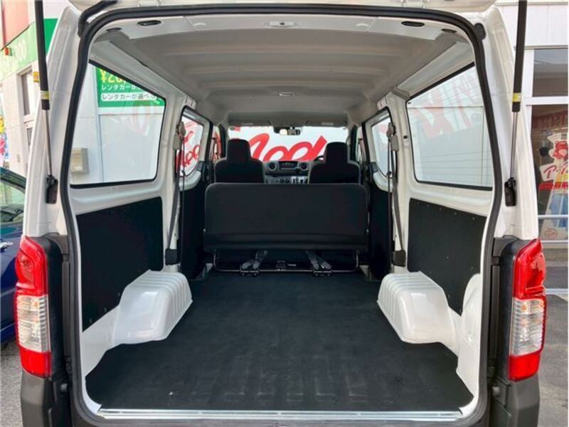 CARAVAN VAN