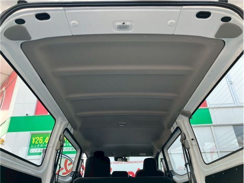 CARAVAN VAN