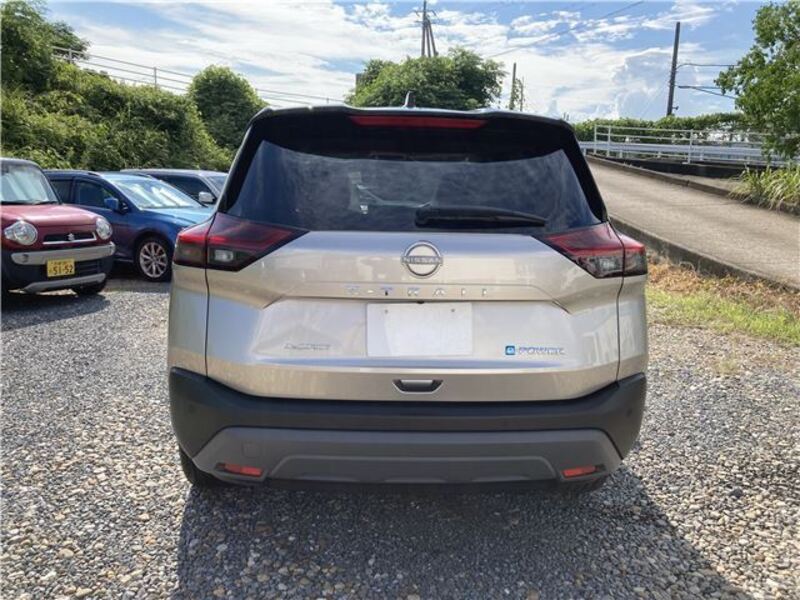X-TRAIL