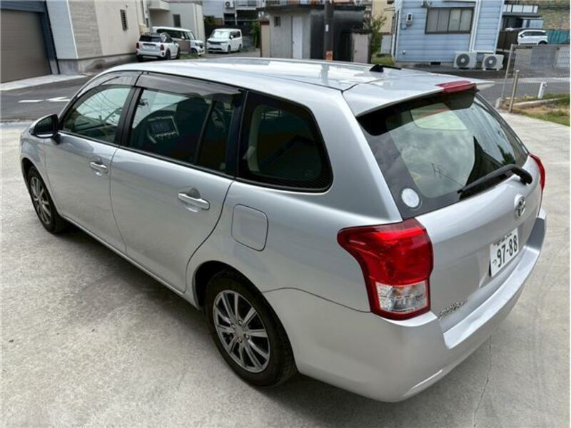COROLLA FIELDER