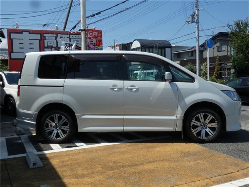 DELICA D5