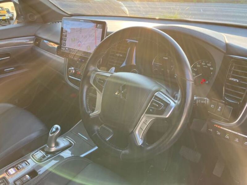 OUTLANDER PHEV