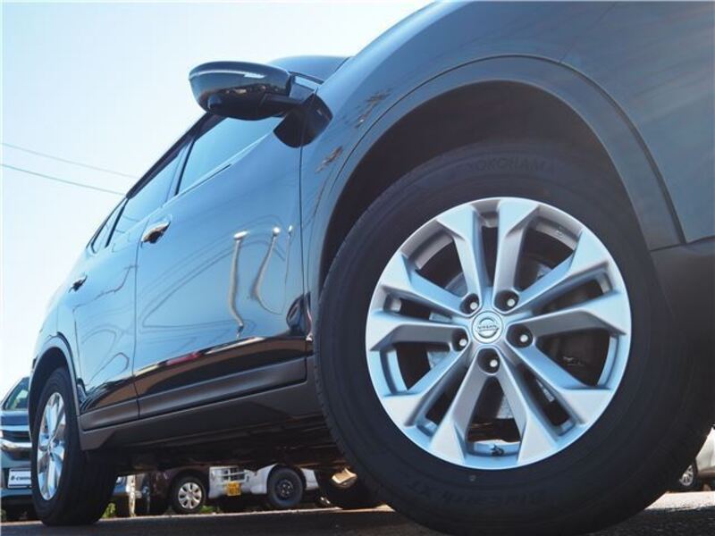 X-TRAIL