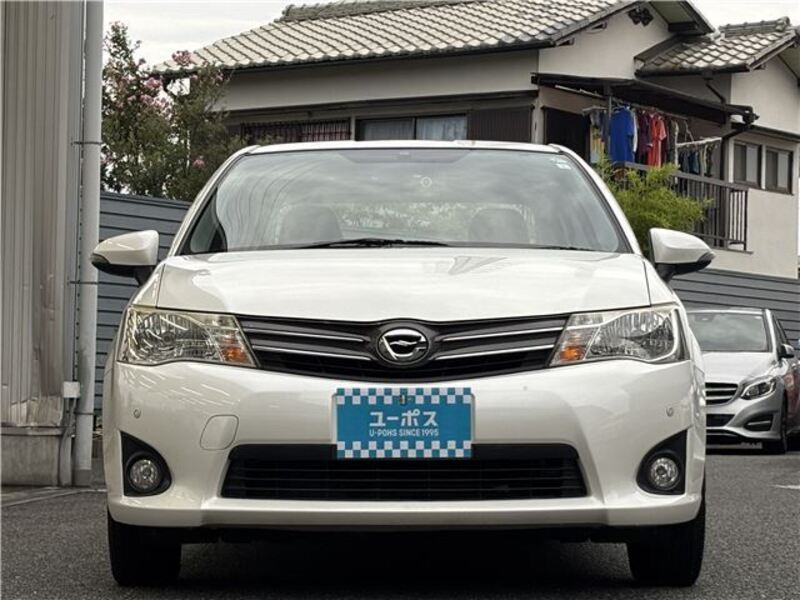 COROLLA AXIO