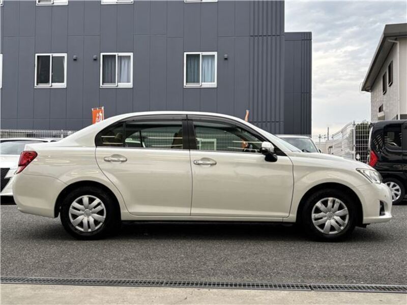COROLLA AXIO