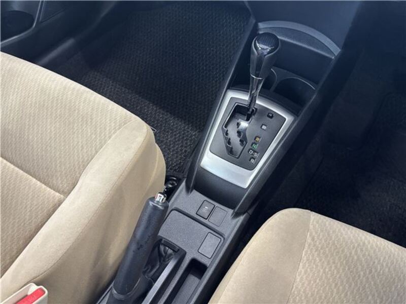 COROLLA AXIO