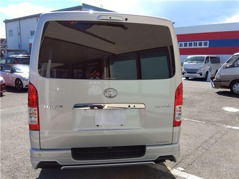 HIACE VAN