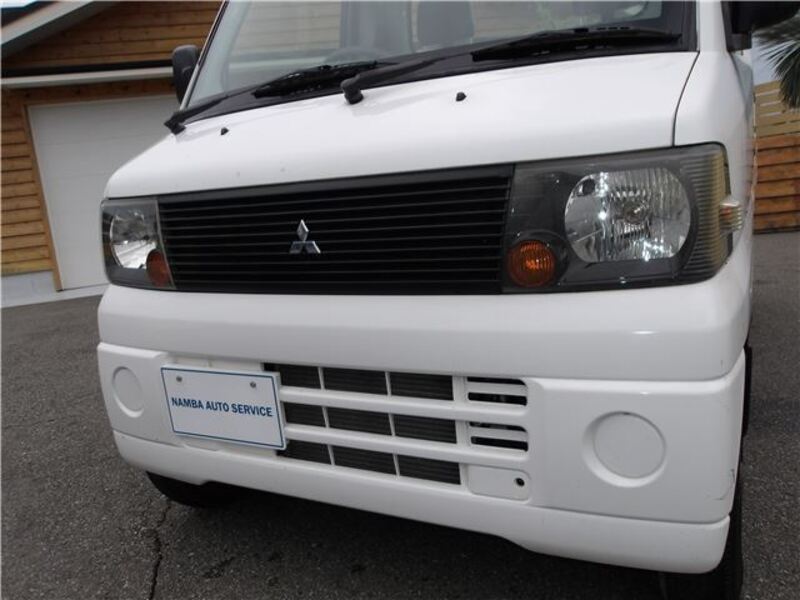 MINICAB TRUCK