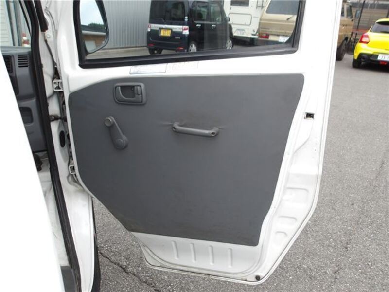 MINICAB TRUCK