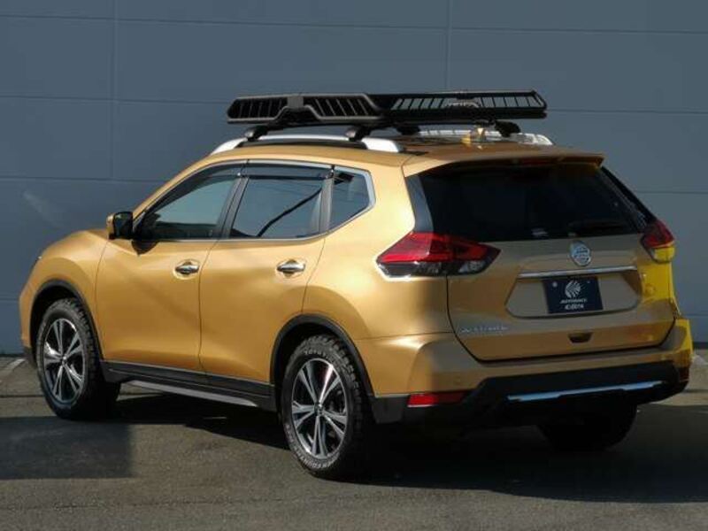 X-TRAIL