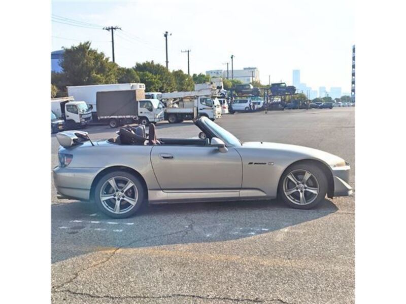 S2000
