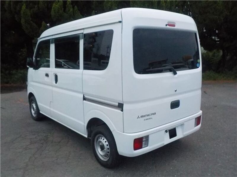 MINICAB VAN