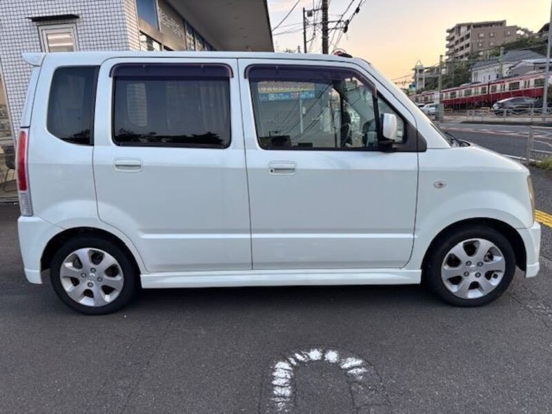 WAGON R