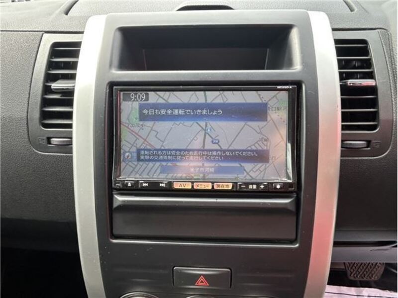 X-TRAIL