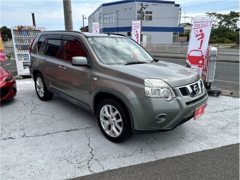 X-TRAIL