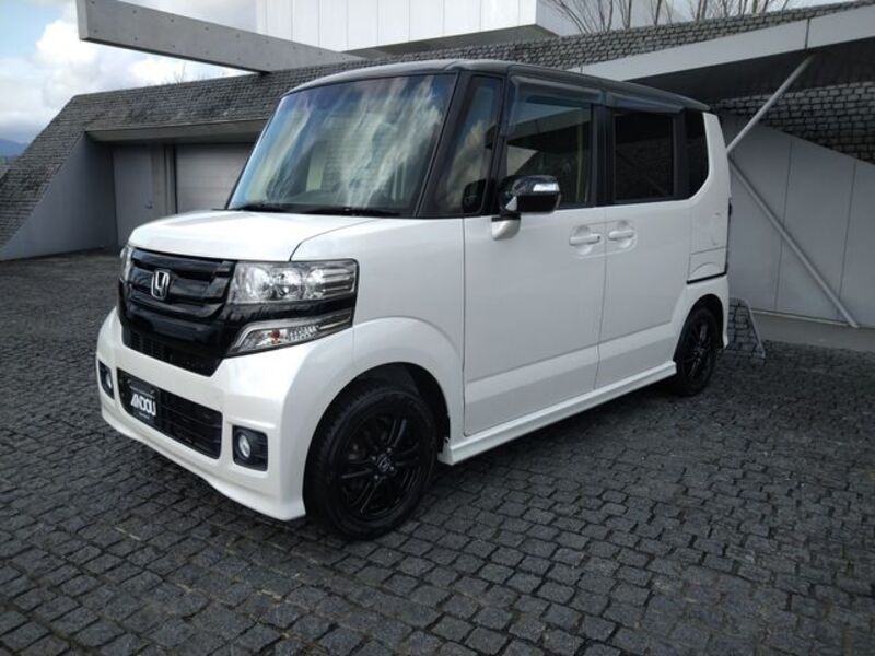 N BOX CUSTOM