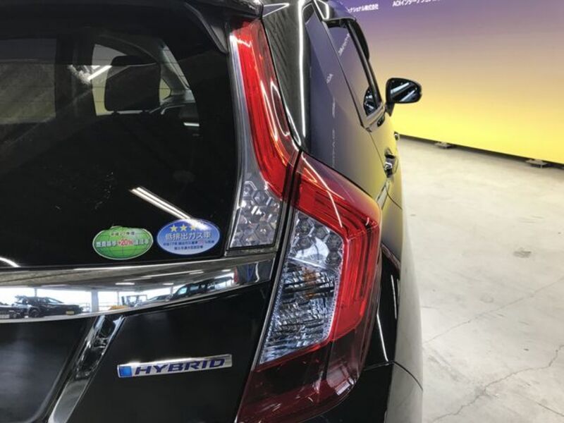 FIT HYBRID