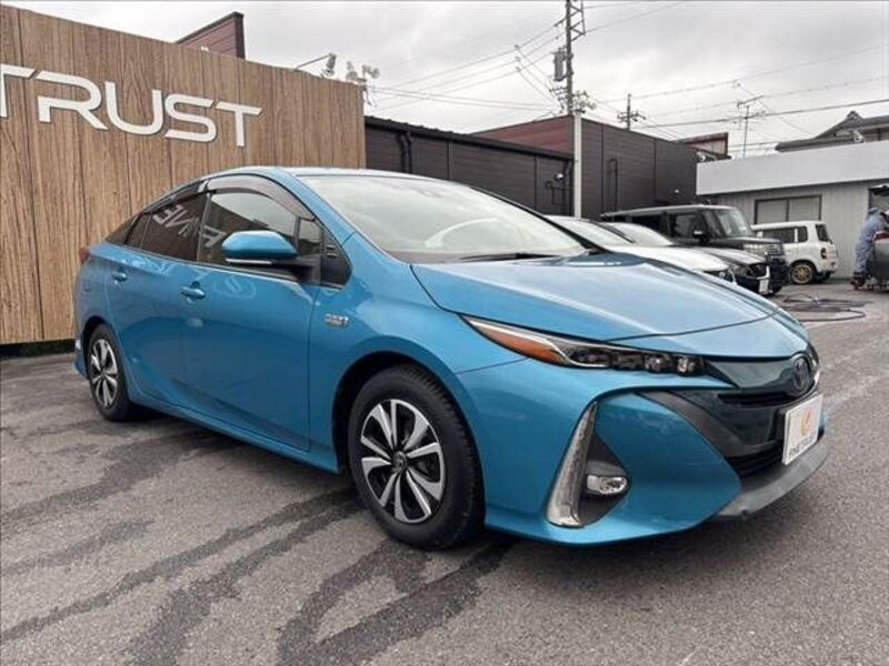 PRIUS PHV