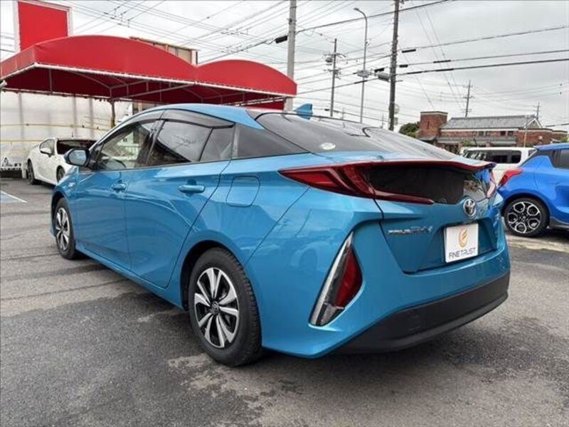 PRIUS PHV