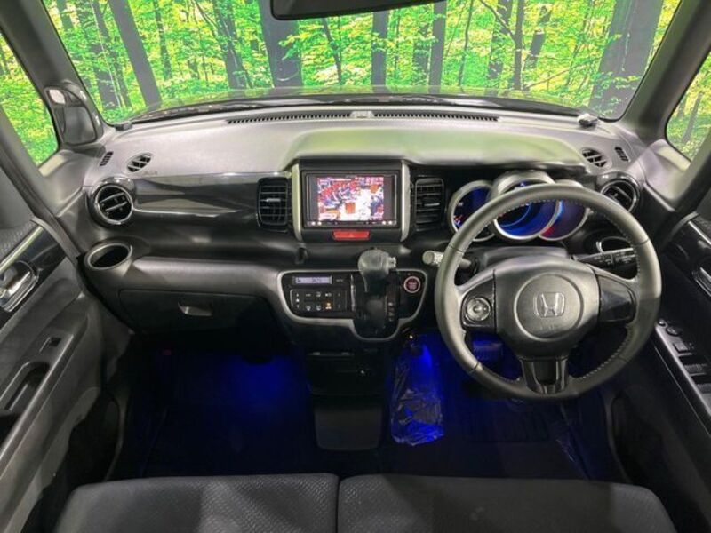 N BOX CUSTOM