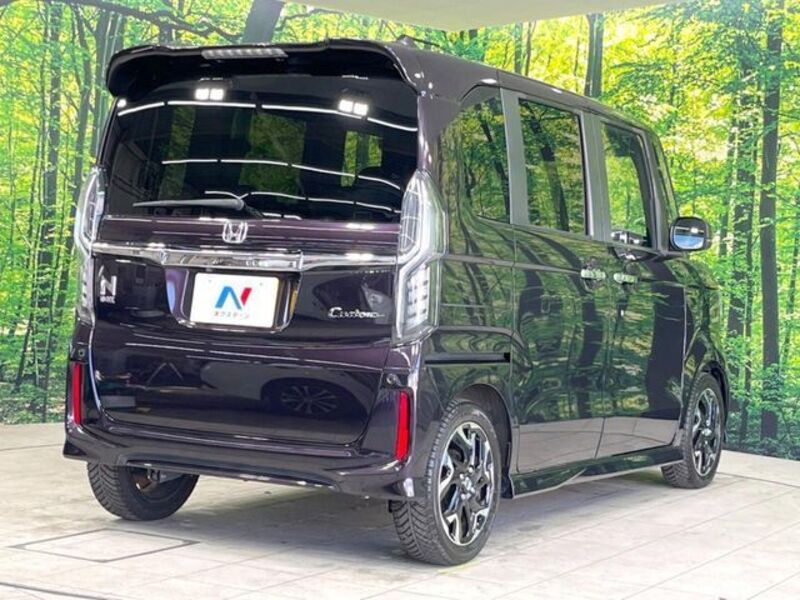 N BOX CUSTOM