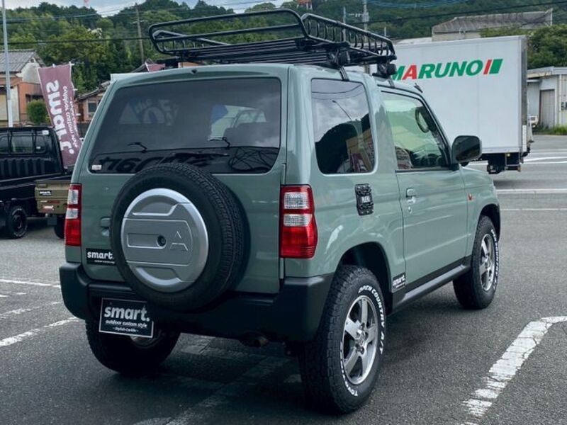 PAJERO MINI