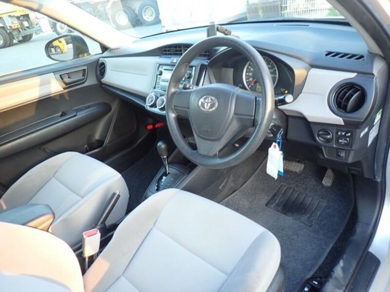 COROLLA AXIO