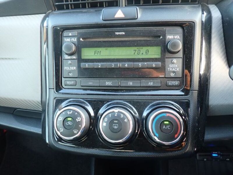 COROLLA AXIO
