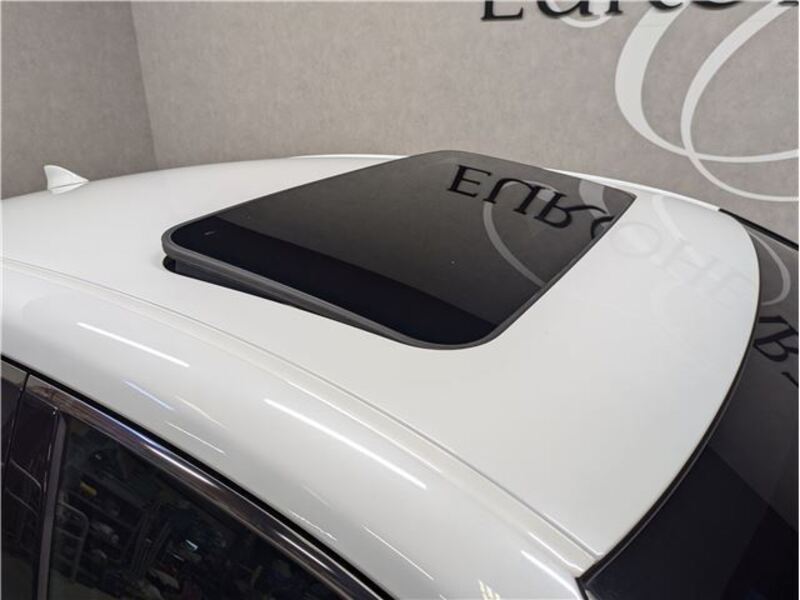 ES