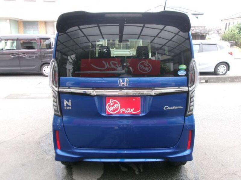 N BOX CUSTOM