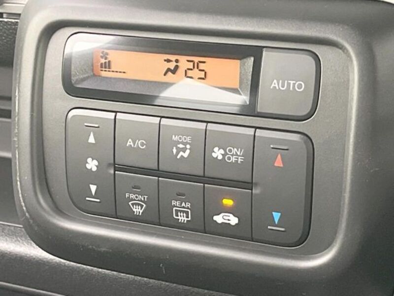 N-VAN