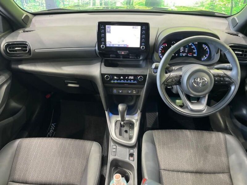 YARIS CROSS
