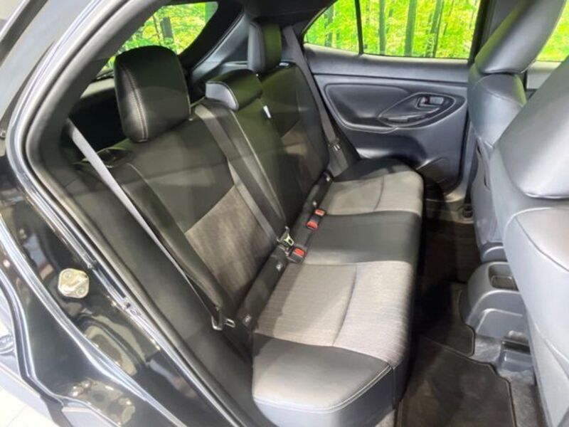 YARIS CROSS