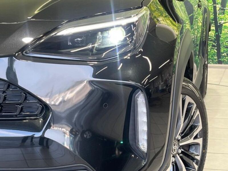 YARIS CROSS