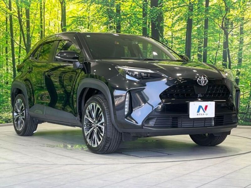YARIS CROSS