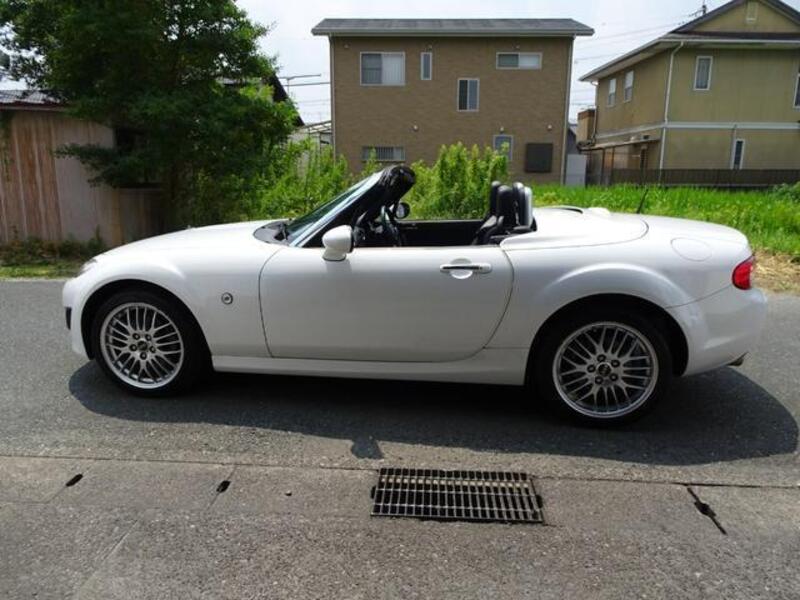 ROADSTER