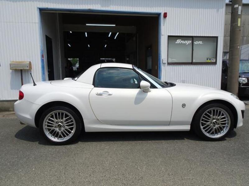 ROADSTER