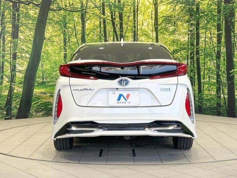 PRIUS PHV