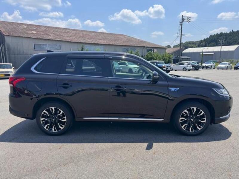 OUTLANDER PHEV