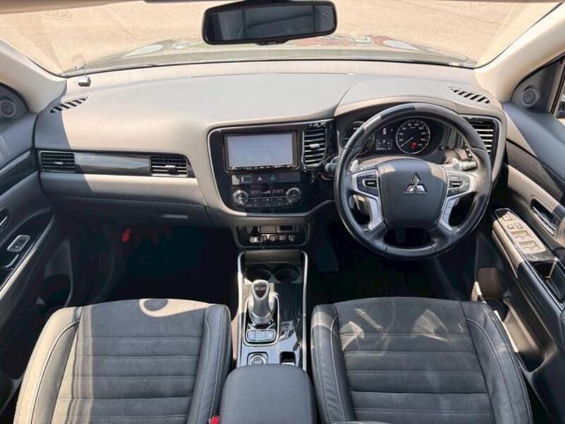 OUTLANDER PHEV