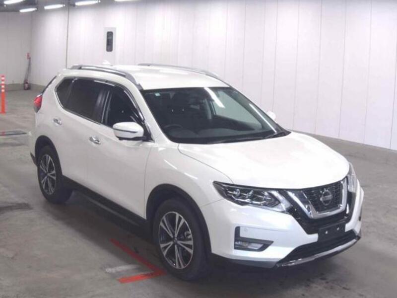 X-TRAIL-0