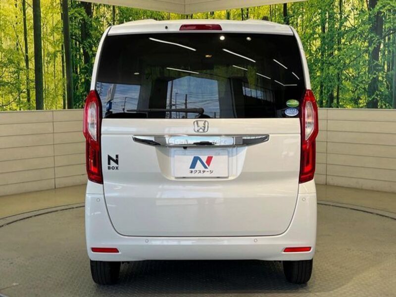 N BOX