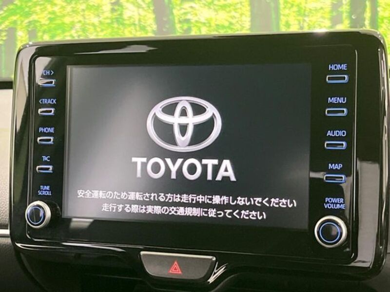 YARIS CROSS