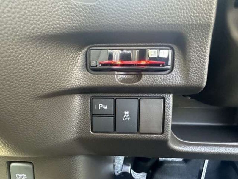 N BOX